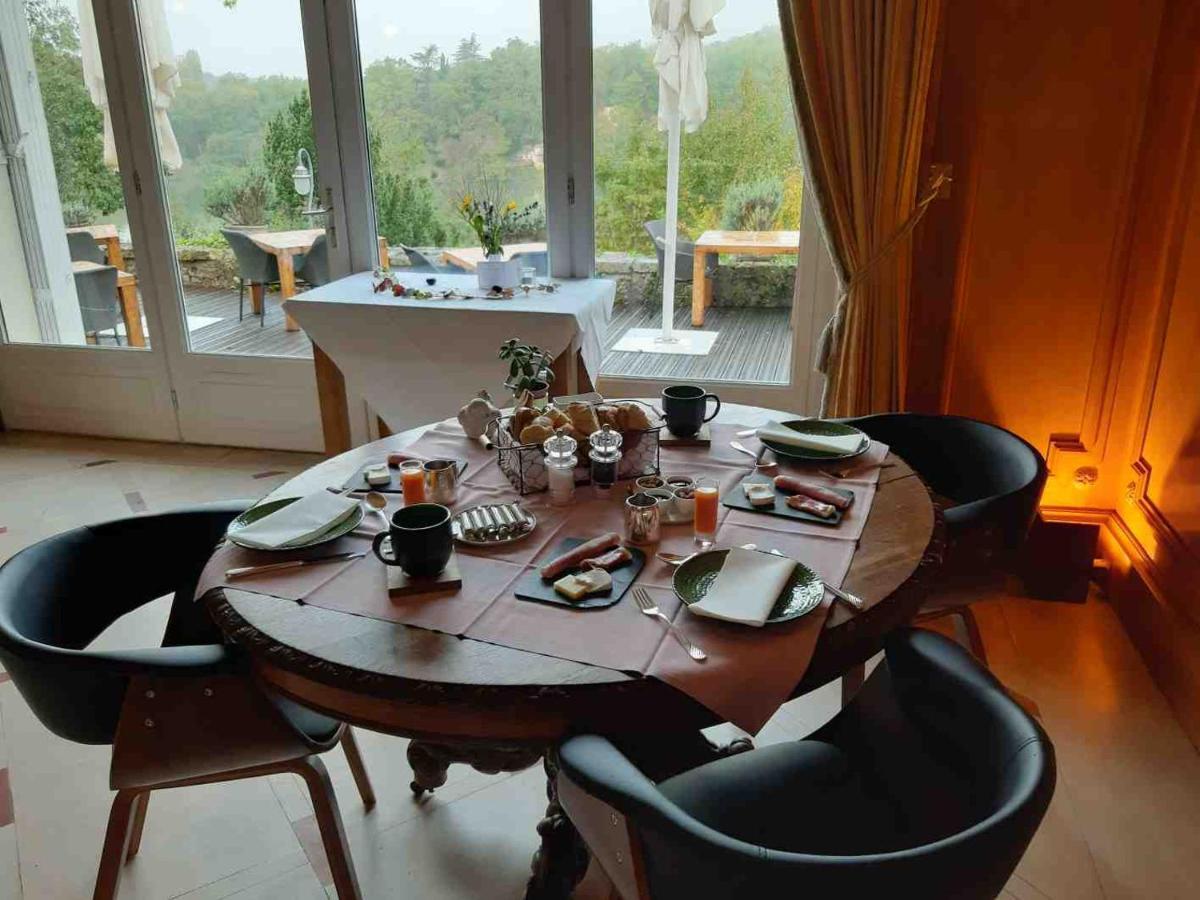 Logis Hotels Domaine Du Chatelard Dirac Экстерьер фото