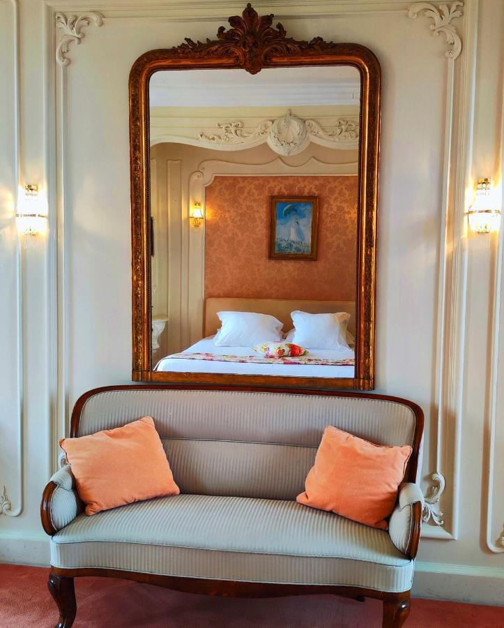 Logis Hotels Domaine Du Chatelard Dirac Экстерьер фото