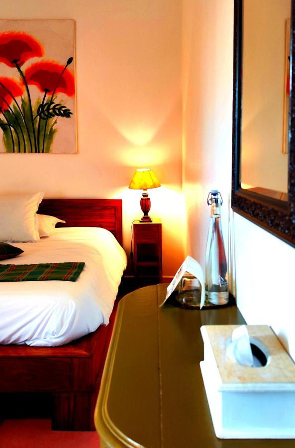 Logis Hotels Domaine Du Chatelard Dirac Экстерьер фото
