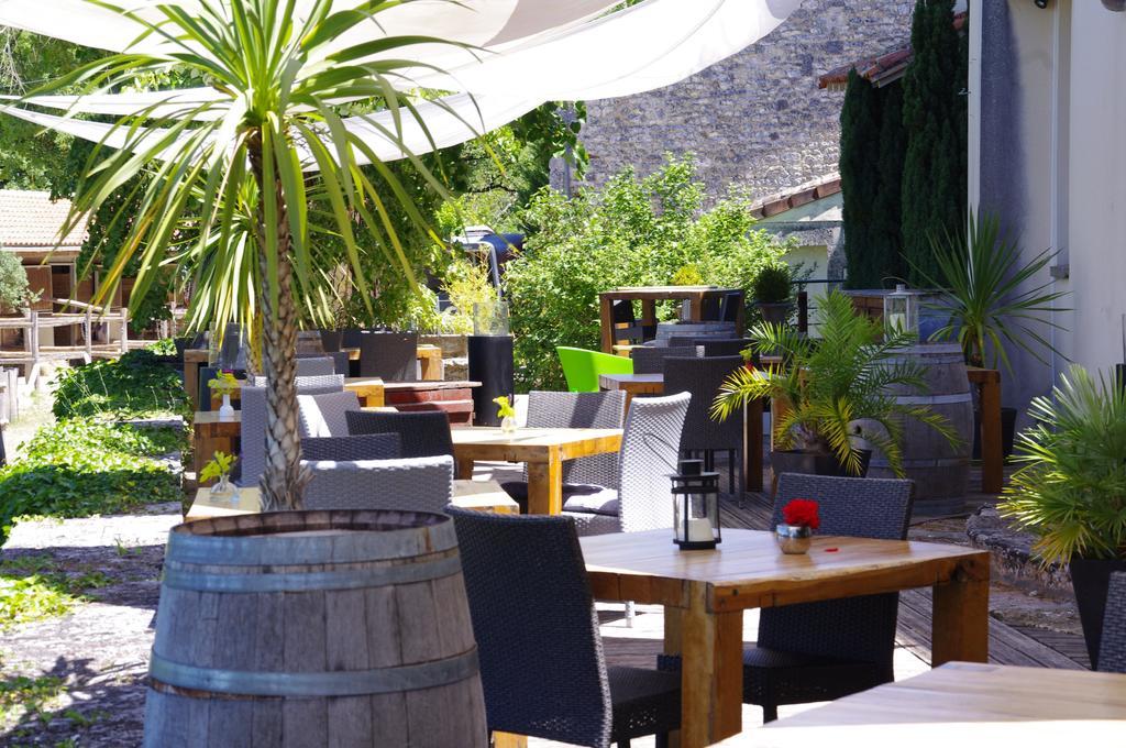 Logis Hotels Domaine Du Chatelard Dirac Экстерьер фото
