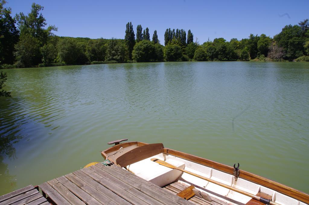 Logis Hotels Domaine Du Chatelard Dirac Экстерьер фото