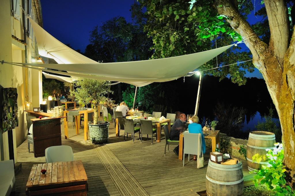 Logis Hotels Domaine Du Chatelard Dirac Экстерьер фото