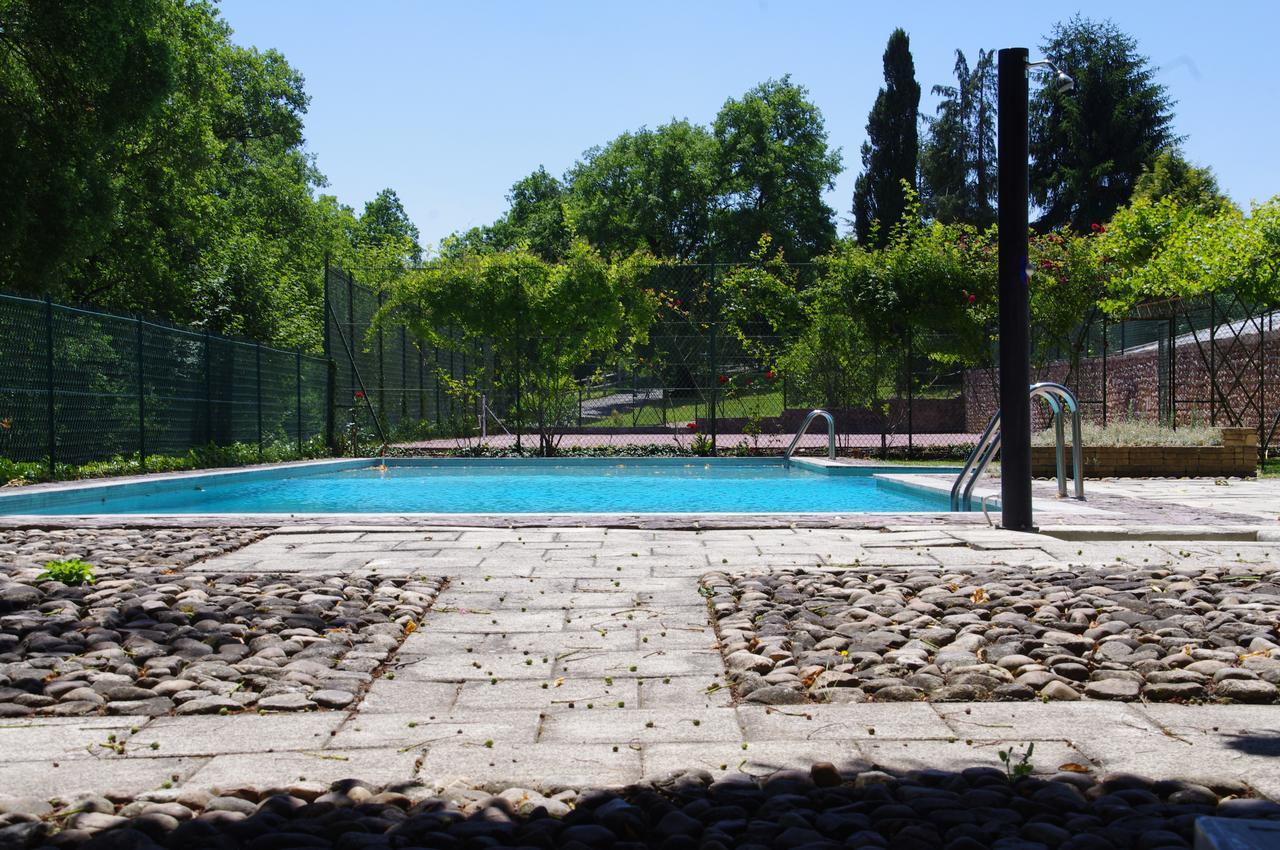 Logis Hotels Domaine Du Chatelard Dirac Экстерьер фото
