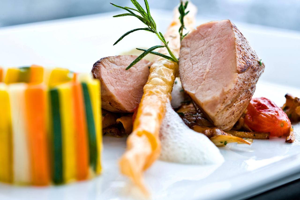 Logis Hotels Domaine Du Chatelard Dirac Экстерьер фото