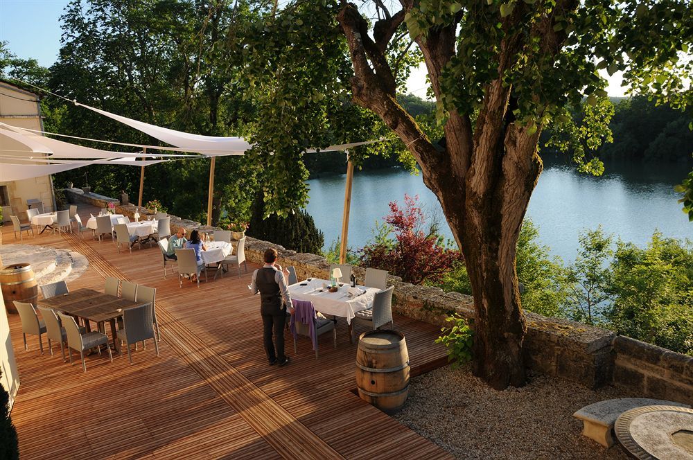 Logis Hotels Domaine Du Chatelard Dirac Экстерьер фото