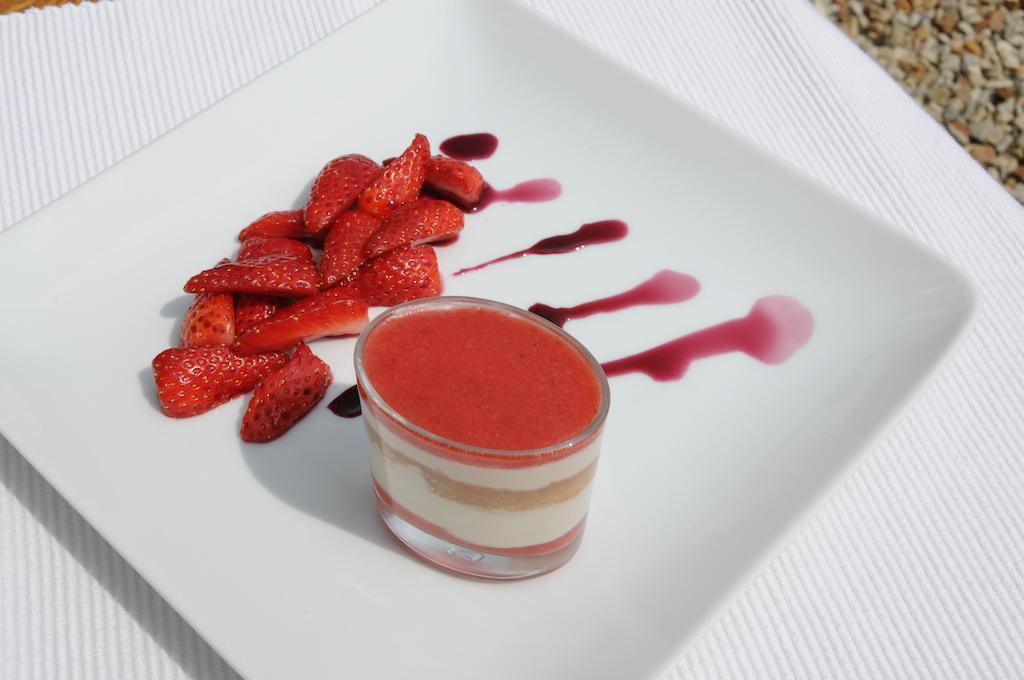 Logis Hotels Domaine Du Chatelard Dirac Экстерьер фото